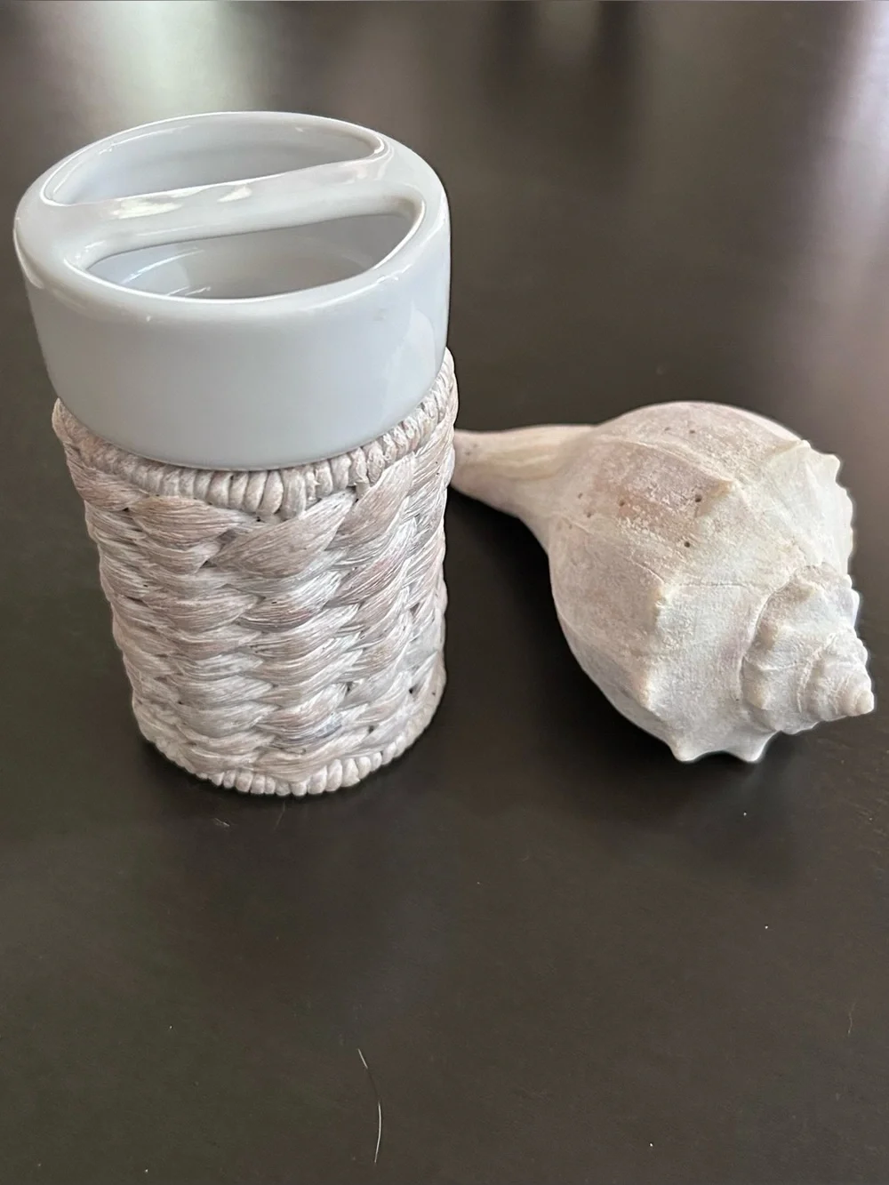 Woven Ceramic Toothbrush Holder & Shell 🐚- Bathroom Accessories